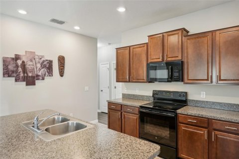 House in Ruskin, Florida 4 bedrooms, 171.87 sq.m. № 1534133 - photo 12