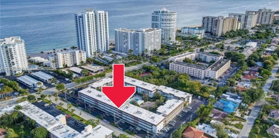 Condominio en Lauderdale-by-the-Sea, Florida, 2 dormitorios  № 2054228