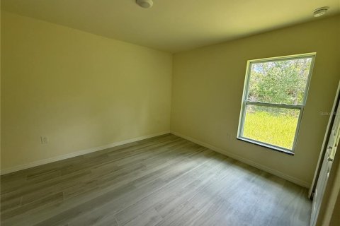 Снять в аренду виллу или дом в Норт-Порт, Флорида 4 спальни, 167.22м2, № 1840413 - фото 16