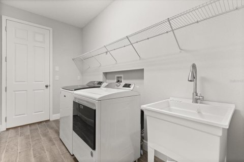 Casa en venta en Clermont, Florida, 5 dormitorios, 358.51 m2 № 1597398 - foto 30