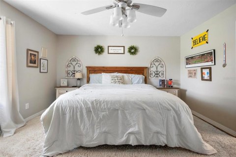 House in Ocala, Florida 3 bedrooms, 135.08 sq.m. № 1613881 - photo 21