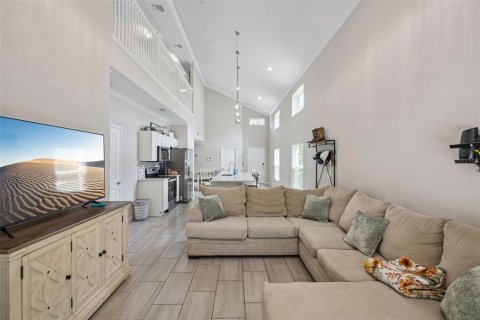Купить виллу или дом в Деланд, Флорида 11 комнат, 158.58м2, № 2237629 - фото 6