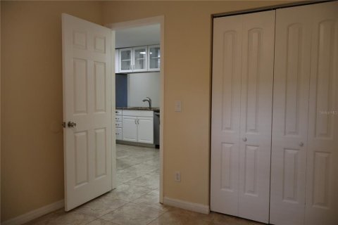 Villa ou maison à louer à Safety Harbor, Floride: 2 chambres, 71.07 m2 № 1681282 - photo 11