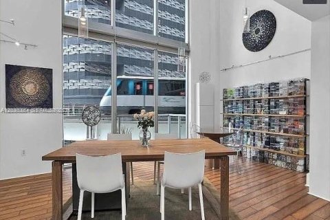 Condominio en venta en Miami, Florida, 1 dormitorio, 99.03 m2 № 2339833 - foto 6