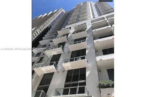 Condominio en venta en Miami, Florida, 1 dormitorio, 99.03 m2 № 2339833 - foto 12