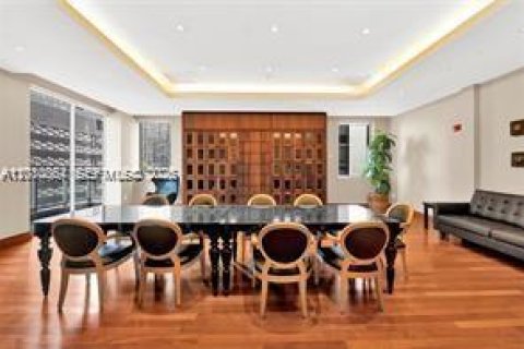 Condominio en venta en Miami, Florida, 1 dormitorio, 99.03 m2 № 2339833 - foto 22
