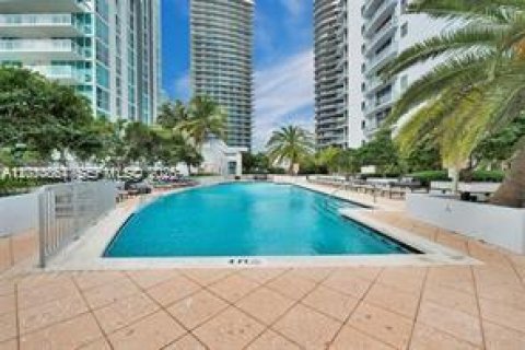 Condominio en venta en Miami, Florida, 1 dormitorio, 99.03 m2 № 2339833 - foto 18