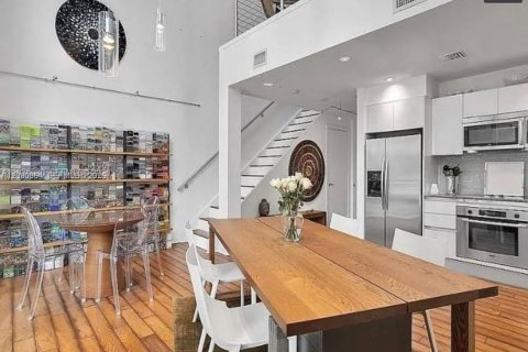 Condominio en venta en Miami, Florida, 1 dormitorio, 99.03 m2 № 2339833 - foto 2