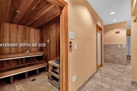 Condominio en venta en Miami, Florida, 1 dormitorio, 99.03 m2 № 2339833 - foto 23