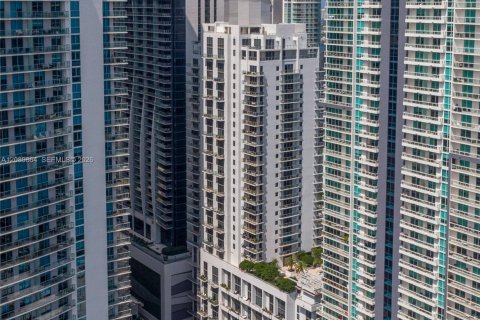 Condominio en venta en Miami, Florida, 1 dormitorio, 99.03 m2 № 2339833 - foto 13