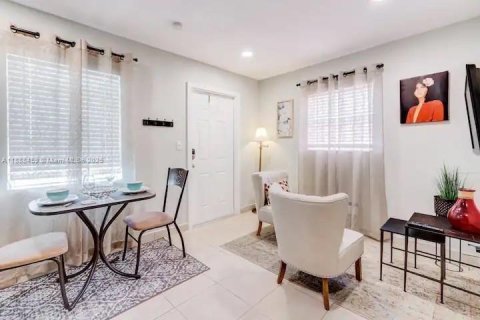 Condo in Deerfield Beach, Florida, 1 bedroom  № 1938587 - photo 4