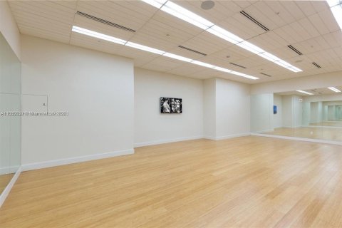 Copropriété à louer à Miami, Floride: 2 chambres, 101.91 m2 № 1931735 - photo 28