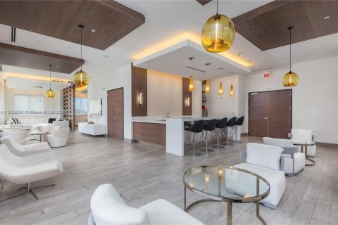 Copropriété à louer à Miami, Floride: 2 chambres, 101.91 m2 № 1931735 - photo 25