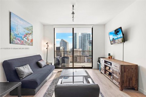 Copropriété à louer à Miami, Floride: 2 chambres, 101.91 m2 № 1931735 - photo 1