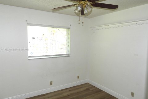 Casa en venta en Sunrise, Florida, 4 dormitorios № 2080459 - foto 17
