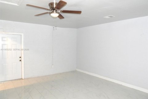 Casa en venta en Sunrise, Florida, 4 dormitorios № 2080459 - foto 14