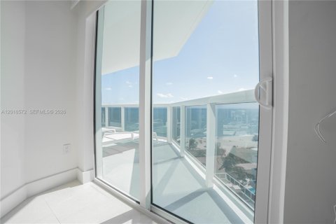 Copropriété à vendre à Miami Beach, Floride: 2 chambres, 130.06 m2 № 2154941 - photo 25