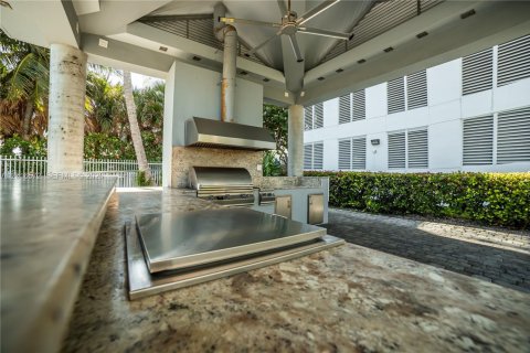 Copropriété à vendre à Miami Beach, Floride: 2 chambres, 130.06 m2 № 2154941 - photo 26