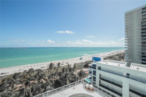 Copropriété à vendre à Miami Beach, Floride: 2 chambres, 130.06 m2 № 2154941 - photo 2