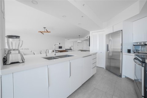 Copropriété à vendre à Miami Beach, Floride: 2 chambres, 130.06 m2 № 2154941 - photo 11