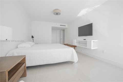 Copropriété à vendre à Miami Beach, Floride: 2 chambres, 130.06 m2 № 2154941 - photo 13