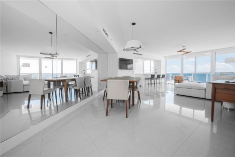 Copropriété à vendre à Miami Beach, Floride: 2 chambres, 130.06 m2 № 2154941 - photo 5