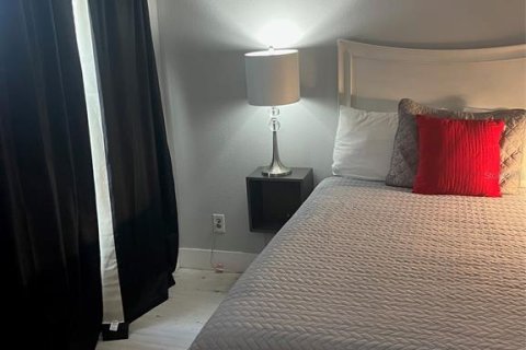 Condominio en venta en Kissimmee, Florida, 2 dormitorios, 58.99 m2 № 1789537 - foto 16