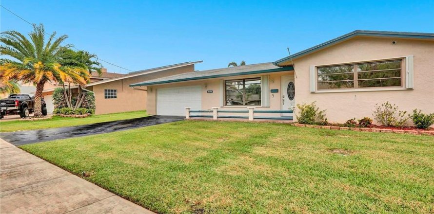 Casa en Cooper City, Florida 4 dormitorios, 170.57 m2 № 1172180