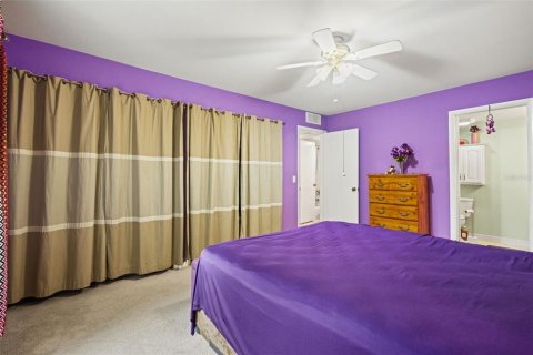 Condo in Tampa, Florida, 2 bedrooms № 2113878 - photo 22