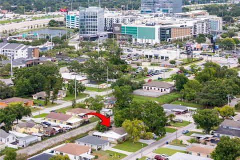 House in Tampa, Florida 3 bedrooms, 101.08 sq.m. № 1917375 - photo 19