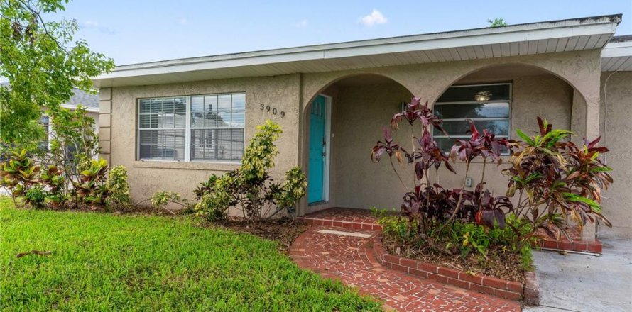 Casa en Tampa, Florida 3 dormitorios, 101.08 m2 № 1917375