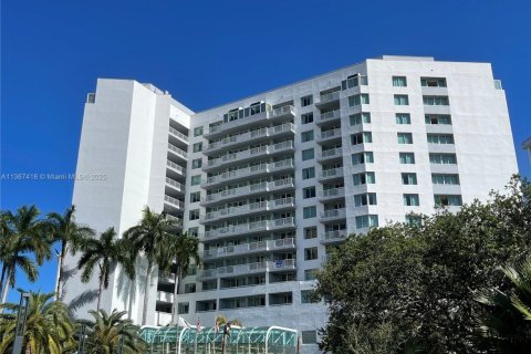 Hotel en venta en Fort Lauderdale, Florida, 1 dormitorio, 50.91 m2 № 1698335 - foto 15