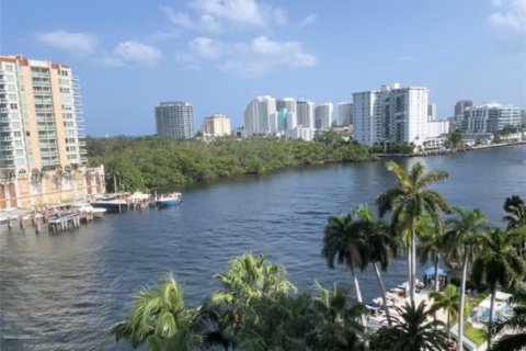 Hotel en venta en Fort Lauderdale, Florida, 1 dormitorio, 50.91 m2 № 1698335 - foto 14