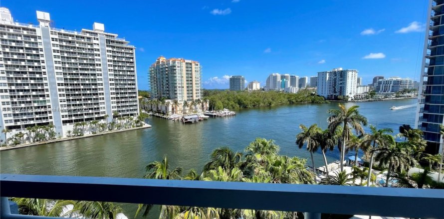 Hotel en Fort Lauderdale, Florida 1 dormitorio, 50.91 m2 № 1698335