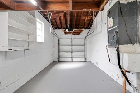 Casa en venta en North Miami Beach, Florida, 3 dormitorios, 124.02 m2 № 1949629 - foto 4