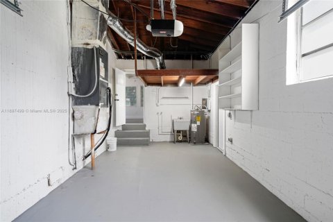 Casa en venta en North Miami Beach, Florida, 3 dormitorios, 124.02 m2 № 1949629 - foto 5