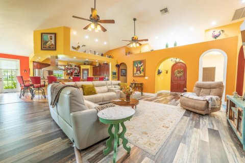 Casa en venta en Okeechobee, Florida, 3 dormitorios, 332.4 m2 № 2248509 - foto 8