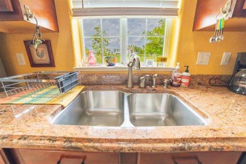Casa en venta en Okeechobee, Florida, 3 dormitorios, 332.4 m2 № 2248509 - foto 18