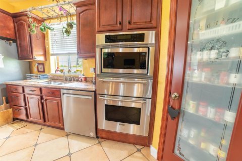 Casa en venta en Okeechobee, Florida, 3 dormitorios, 332.4 m2 № 2248509 - foto 19