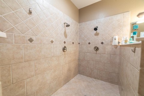 Casa en venta en Okeechobee, Florida, 3 dormitorios, 332.4 m2 № 2248509 - foto 27