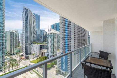 Condo in Miami, Florida, 1 bedroom  № 2264903 - photo 14