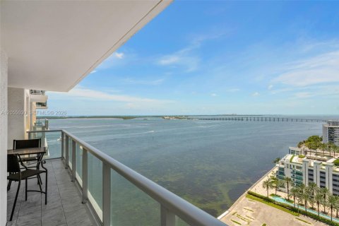 Condo in Miami, Florida, 1 bedroom  № 2264903 - photo 15