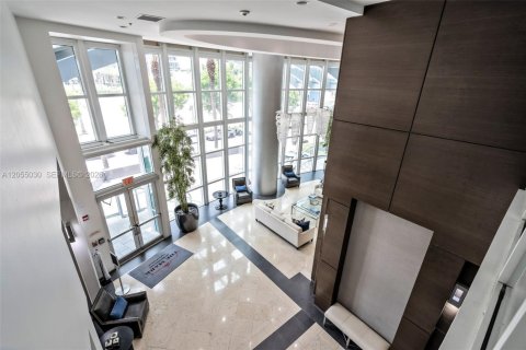 Condo in Miami, Florida, 1 bedroom  № 2264903 - photo 24