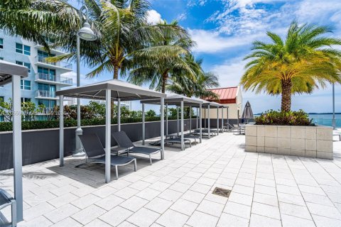 Condo in Miami, Florida, 1 bedroom  № 2264903 - photo 28