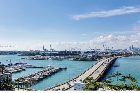 Appartement à vendre à Miami Beach, Floride: 3 chambres, 217 m2 № 386452 - photo 1