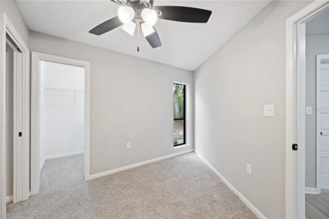 Casa en venta en Frostproof, Florida, 5 dormitorios, 217.95 m2 № 1919191 - foto 17