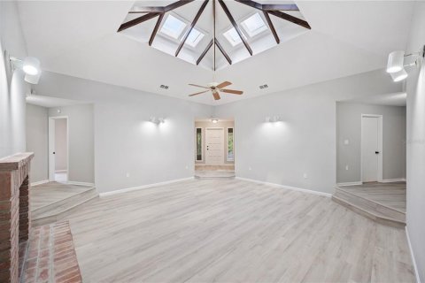 Casa en venta en Frostproof, Florida, 5 dormitorios, 217.95 m2 № 1919191 - foto 8