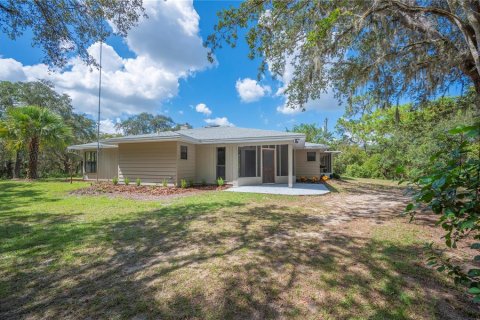Casa en venta en Frostproof, Florida, 5 dormitorios, 217.95 m2 № 1919191 - foto 2