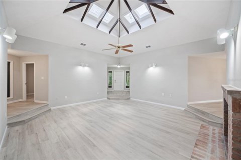 Casa en venta en Frostproof, Florida, 5 dormitorios, 217.95 m2 № 1919191 - foto 7