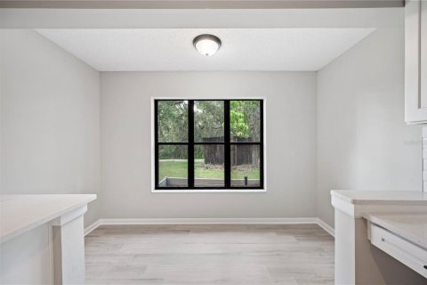 Casa en venta en Frostproof, Florida, 5 dormitorios, 217.95 m2 № 1919191 - foto 16